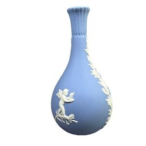Wedgwood Jasperware Blue Bud Vase VTG Cupid Seasons  5" Lower Figure Placement